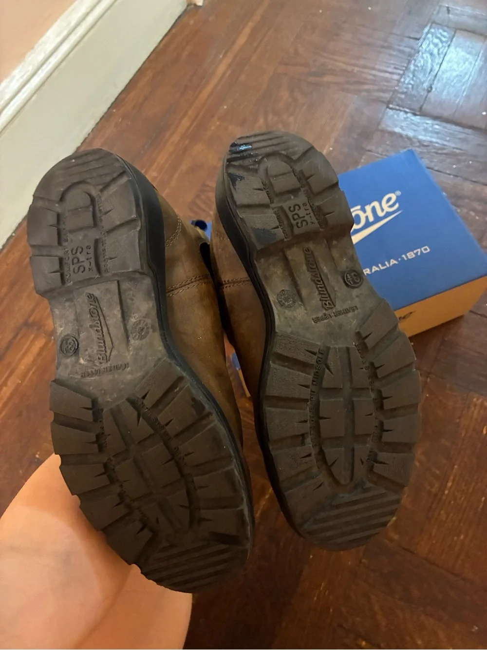 Blundstones - thermal elastic sided boot with fur insole